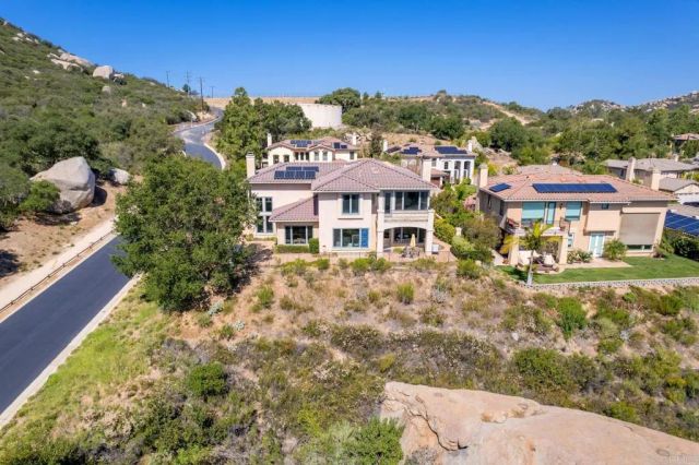 17094 Obsidian Drive, Ramona, CA 92065
