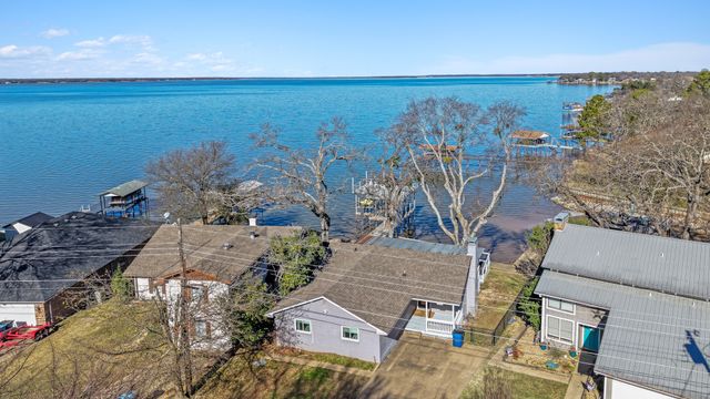 224 Harbor Drive, Gun Barrel City, TX 75156