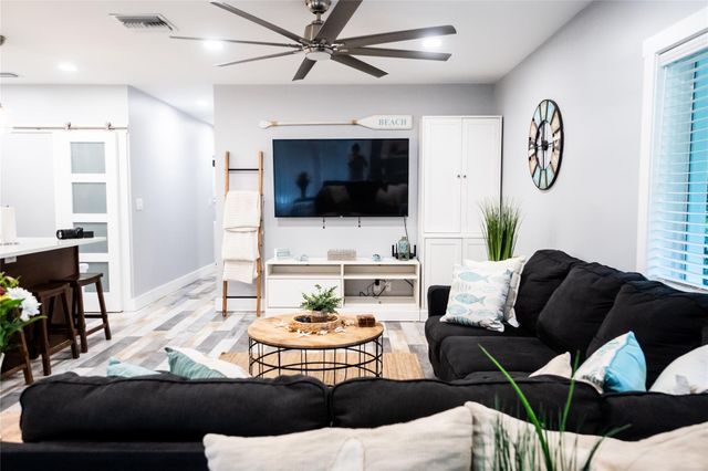 3301 SE 12th Street, Pompano Beach, FL 33062