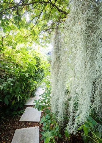 3301 SE 12th Street, Pompano Beach, FL 33062