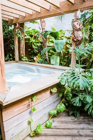 3301 SE 12th Street, Pompano Beach, FL 33062