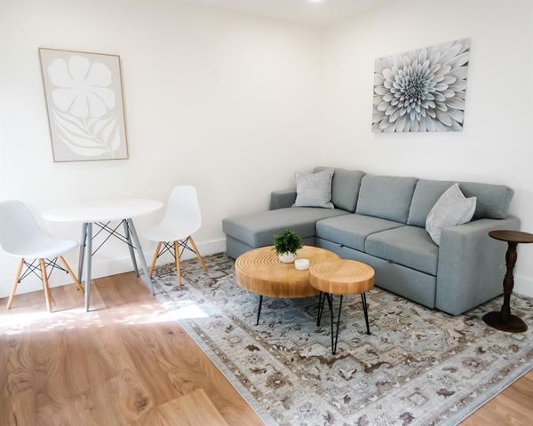 3301 SE 12th Street, Pompano Beach, FL 33062