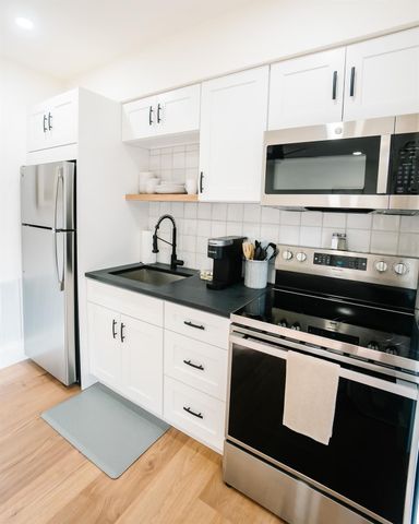 3301 SE 12th Street, Pompano Beach, FL 33062