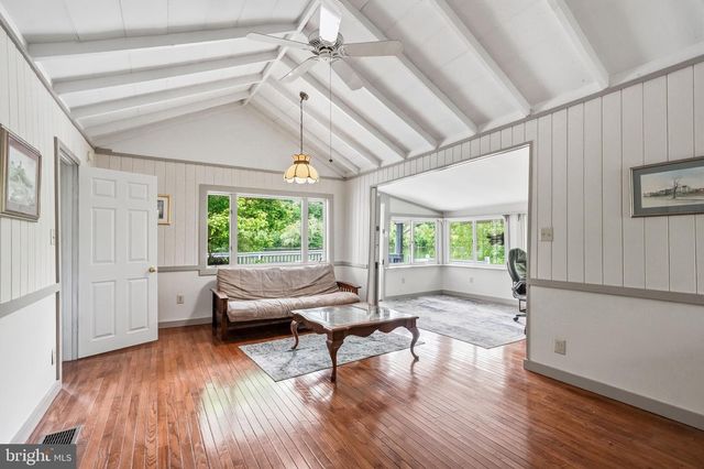 44 BRIDGE 4, Pipersville, PA 18947