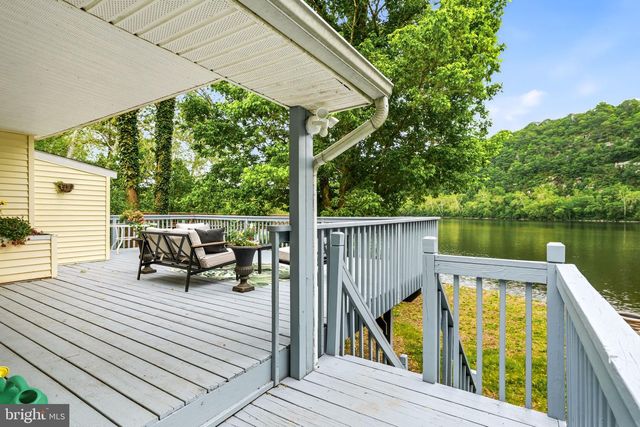 44 BRIDGE 4, Pipersville, PA 18947