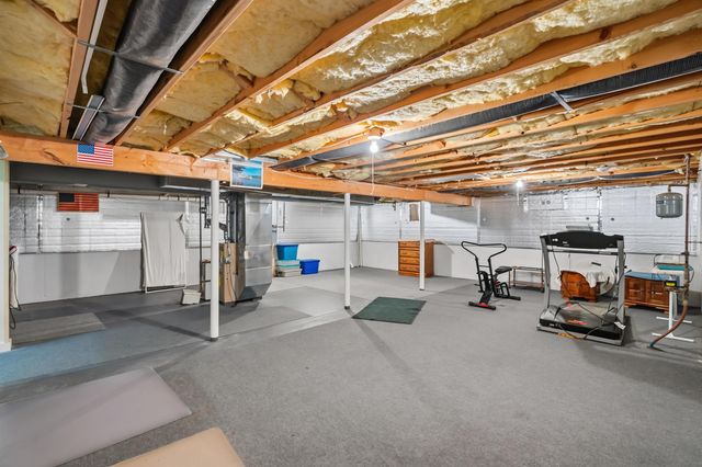 47 Lexington Court, Hudson, NH 03051