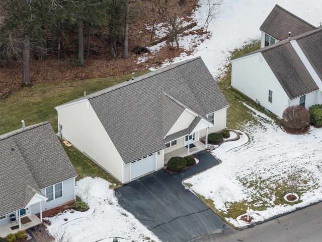 47 Lexington Court, Hudson, NH 03051