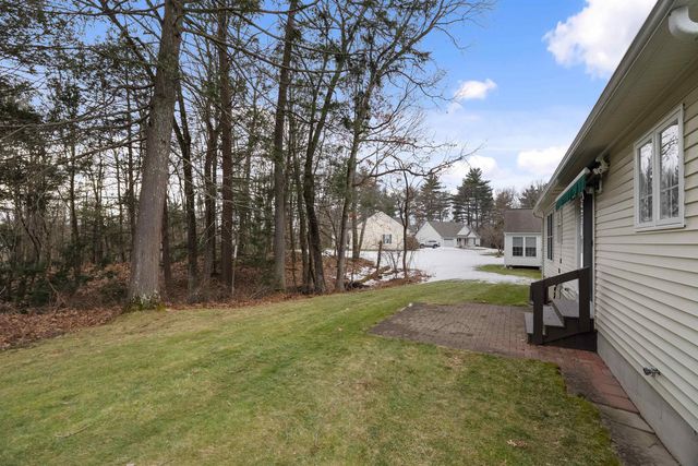 47 Lexington Court, Hudson, NH 03051