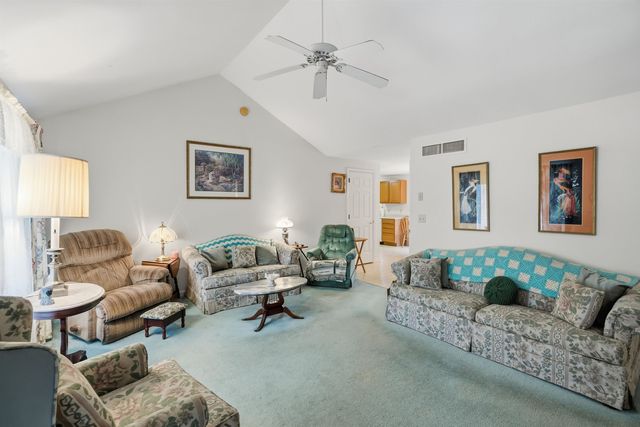 47 Lexington Court, Hudson, NH 03051