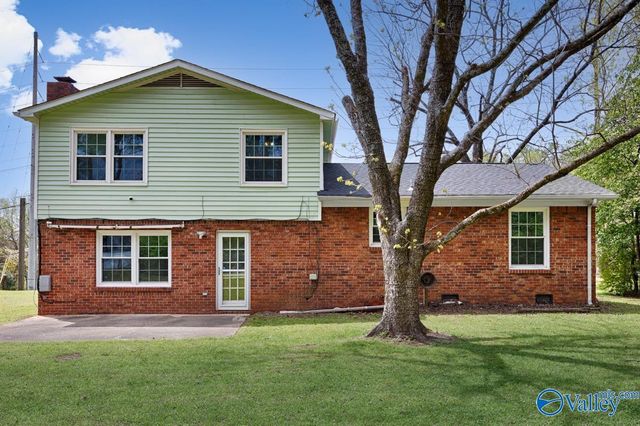 2904 Pulaski Pike NW, Huntsville, AL 35810