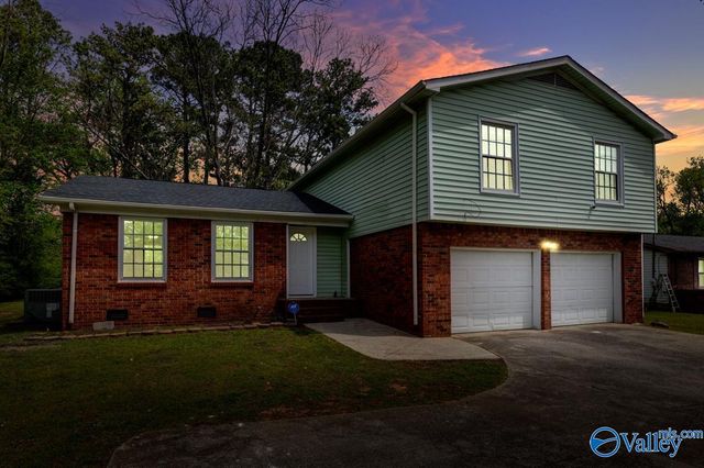 2904 Pulaski Pike NW, Huntsville, AL 35810