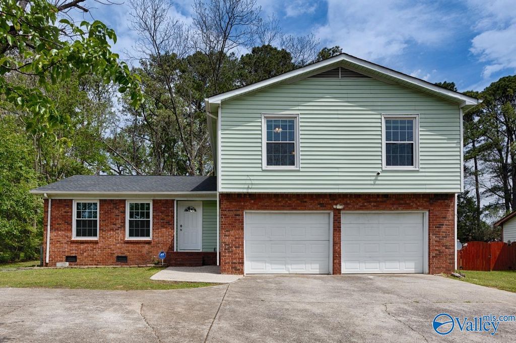 2904 Pulaski Pike NW, Huntsville, AL 35810