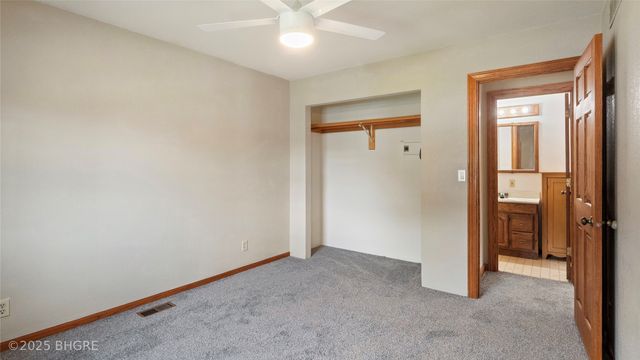 2325 E 40th Court, Des Moines, IA 50317