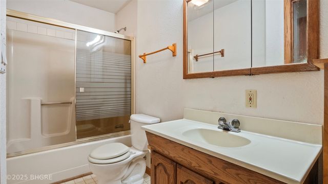 2325 E 40th Court, Des Moines, IA 50317
