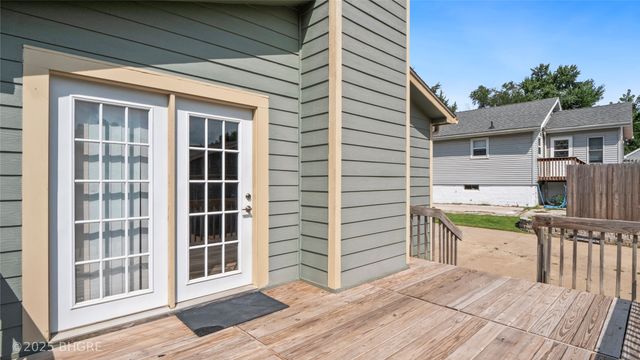 2325 E 40th Court, Des Moines, IA 50317