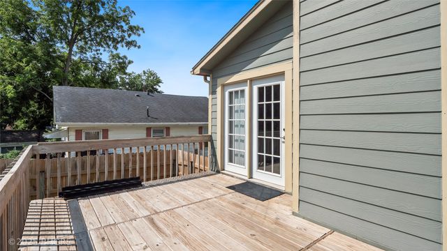 2325 E 40th Court, Des Moines, IA 50317