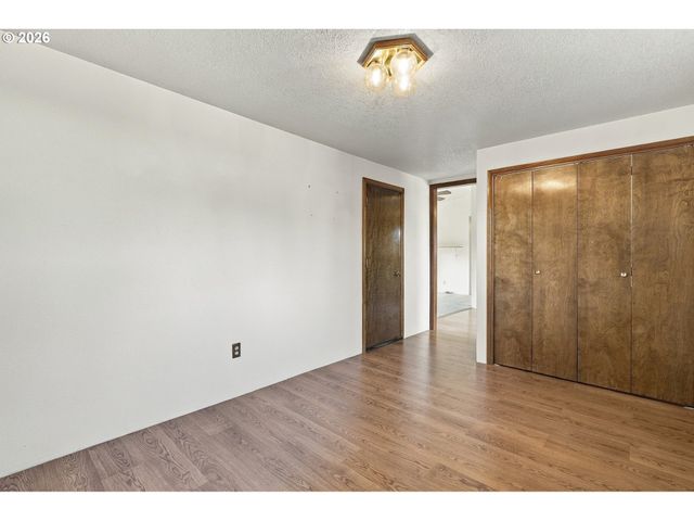 3739 Ne OLYMPIC St, Hillsboro, OR 97124