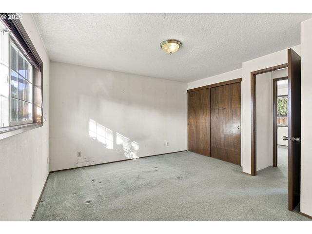 3739 Ne OLYMPIC St, Hillsboro, OR 97124