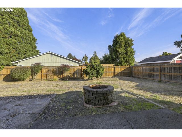 3739 Ne OLYMPIC St, Hillsboro, OR 97124