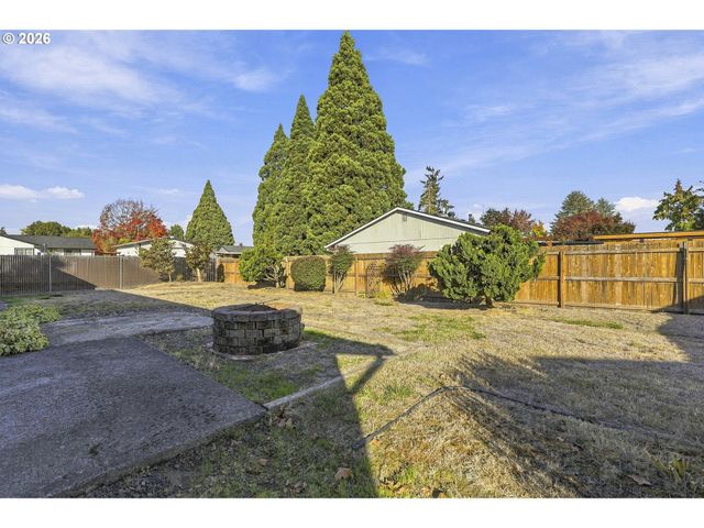 3739 Ne OLYMPIC St, Hillsboro, OR 97124