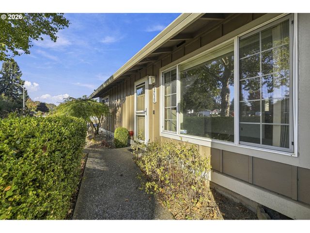 3739 Ne OLYMPIC St, Hillsboro, OR 97124