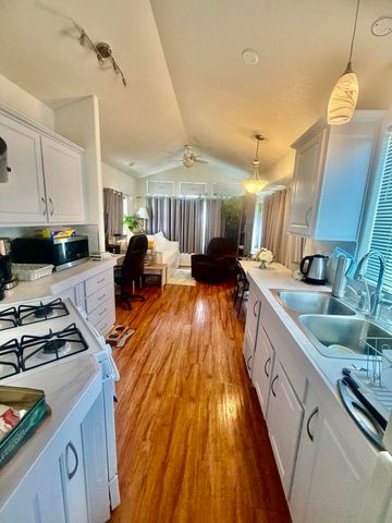 74711 Dillon Road 264, Desert Hot Springs, CA 92241
