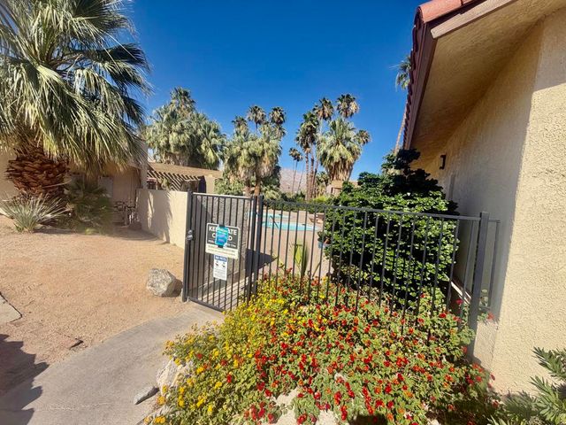 74711 Dillon Road 264, Desert Hot Springs, CA 92241