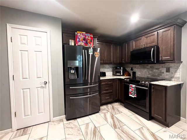 22295 Rhyme Lane, Waynesville, MO 65583