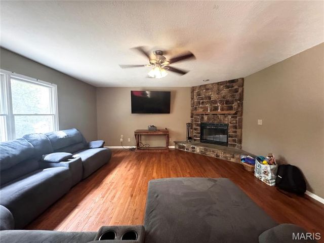 22295 Rhyme Lane, Waynesville, MO 65583