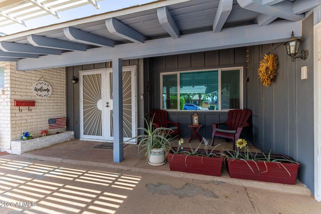 729 S EDGEWATER Drive, Mesa, AZ 85208