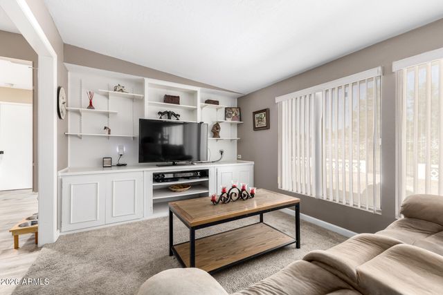 729 S EDGEWATER Drive, Mesa, AZ 85208