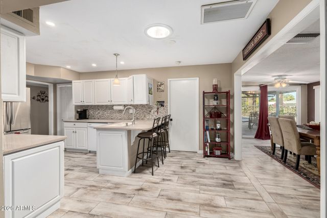 729 S EDGEWATER Drive, Mesa, AZ 85208