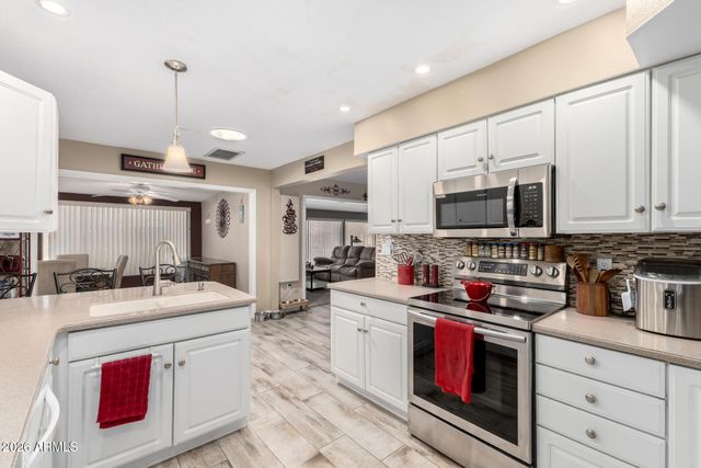 729 S EDGEWATER Drive, Mesa, AZ 85208