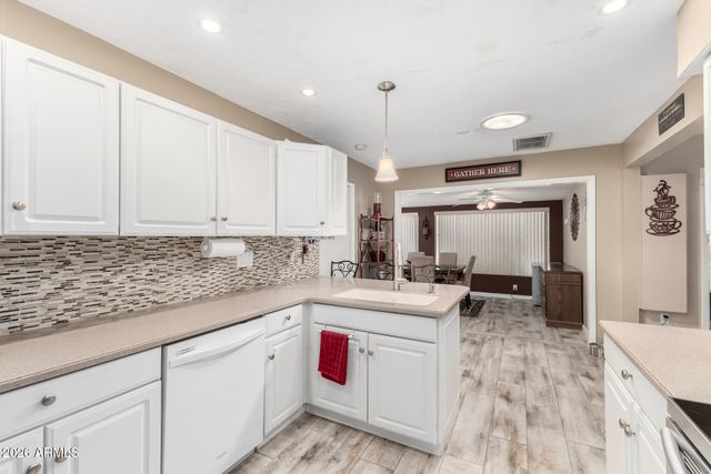 729 S EDGEWATER Drive, Mesa, AZ 85208