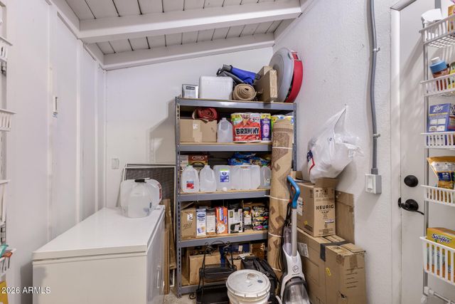 729 S EDGEWATER Drive, Mesa, AZ 85208