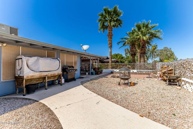 729 S EDGEWATER Drive, Mesa, AZ 85208