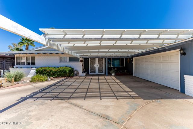 729 S EDGEWATER Drive, Mesa, AZ 85208