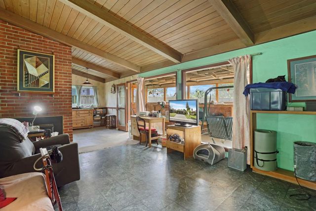 6335 N Pershing Ave, Stockton, CA 95207