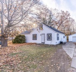 1521 Riblet Street, Muskegon, MI 49445
