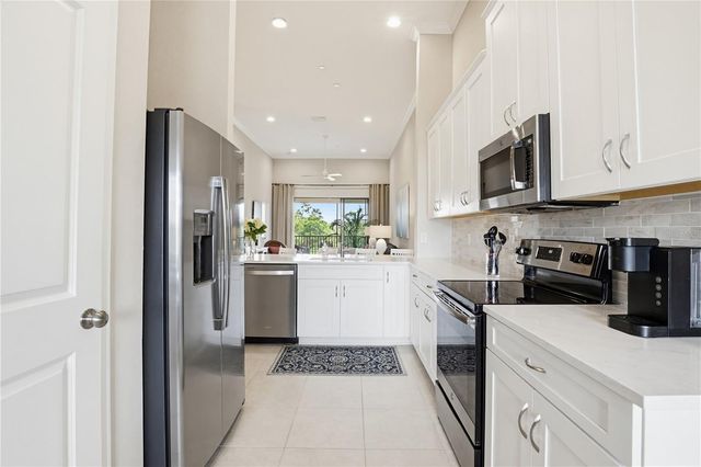 13810 MESSINA LOOP 203, Bradenton, FL 34211