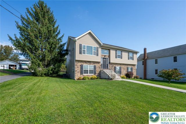 534 Seip Avenue, Nazareth Boro, PA 18064