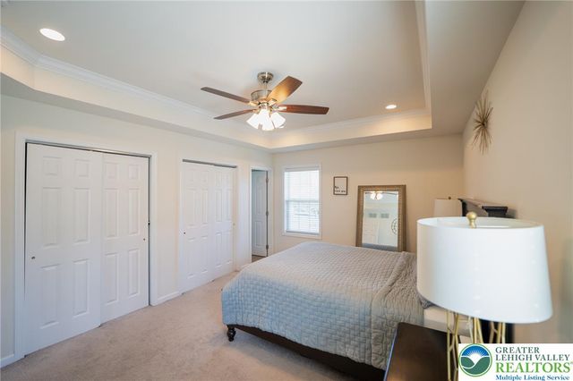 534 Seip Avenue, Nazareth Boro, PA 18064
