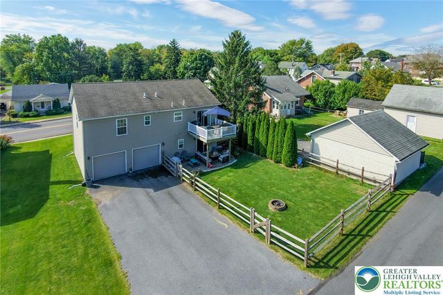 534 Seip Avenue, Nazareth Boro, PA 18064