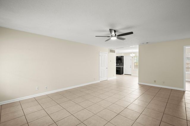 3801 Foust TRL B, Georgetown, TX 78628