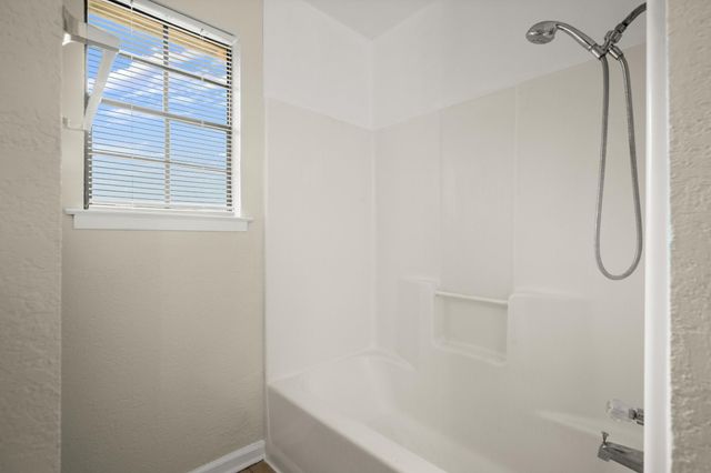 3801 Foust TRL B, Georgetown, TX 78628