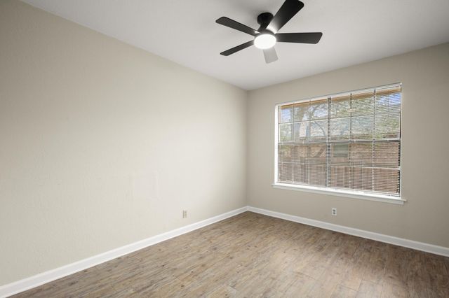 3801 Foust TRL B, Georgetown, TX 78628