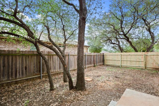 3801 Foust TRL B, Georgetown, TX 78628