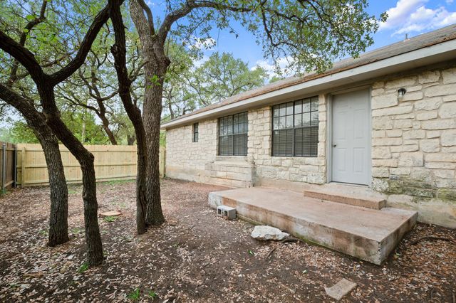 3801 Foust TRL B, Georgetown, TX 78628
