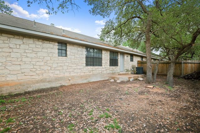 3801 Foust TRL B, Georgetown, TX 78628