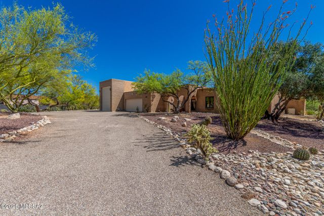 3842 N Calle Hondonada, Tucson, AZ 85750